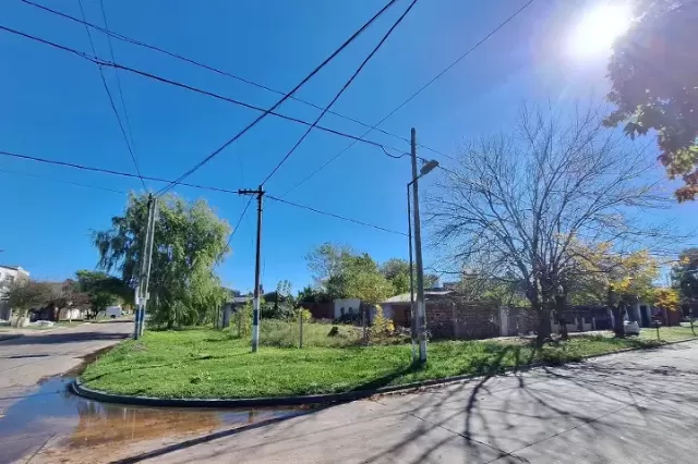 Lote en venta en Ringuelet - 513 esquina 4