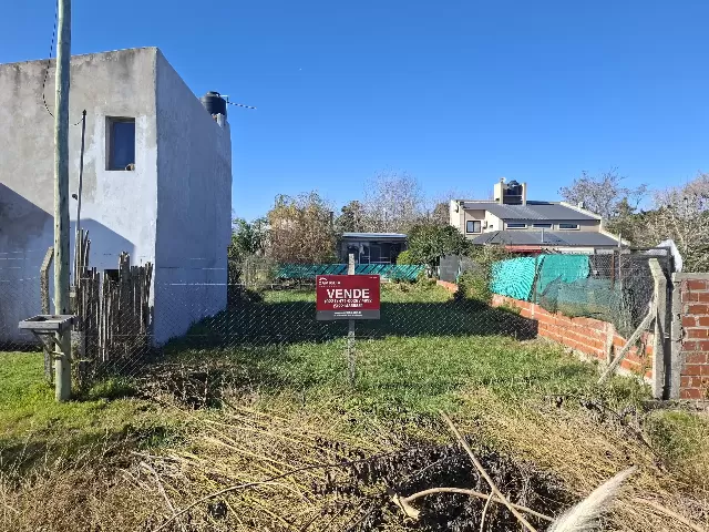 Lote en venta de 10 x 20 listo para construir en City Bell  - 445 e/ 30 y 31