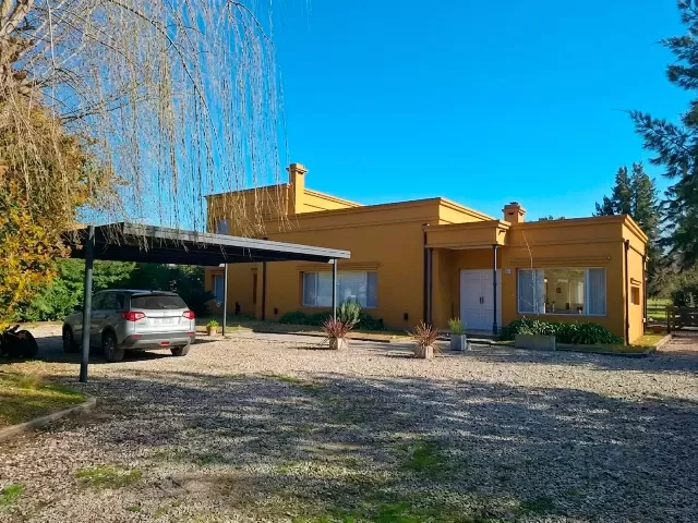 Casa en venta con Gran Parque y Piscina en Los Ceibos, City Bell - imagen principal