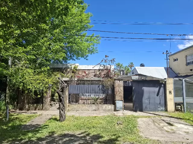 Casa - 24 e/ 497 y 498