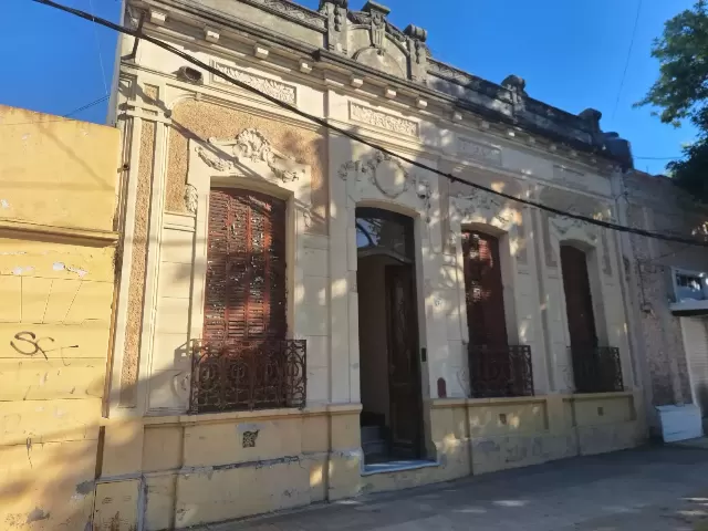 Casa en venta  de 220 m² cubiertos en La Plata - 37 e/ 115 y 116