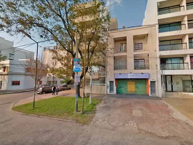 Comercio en venta excelente ubicación en La Plata - 32 e/ 10 y 11